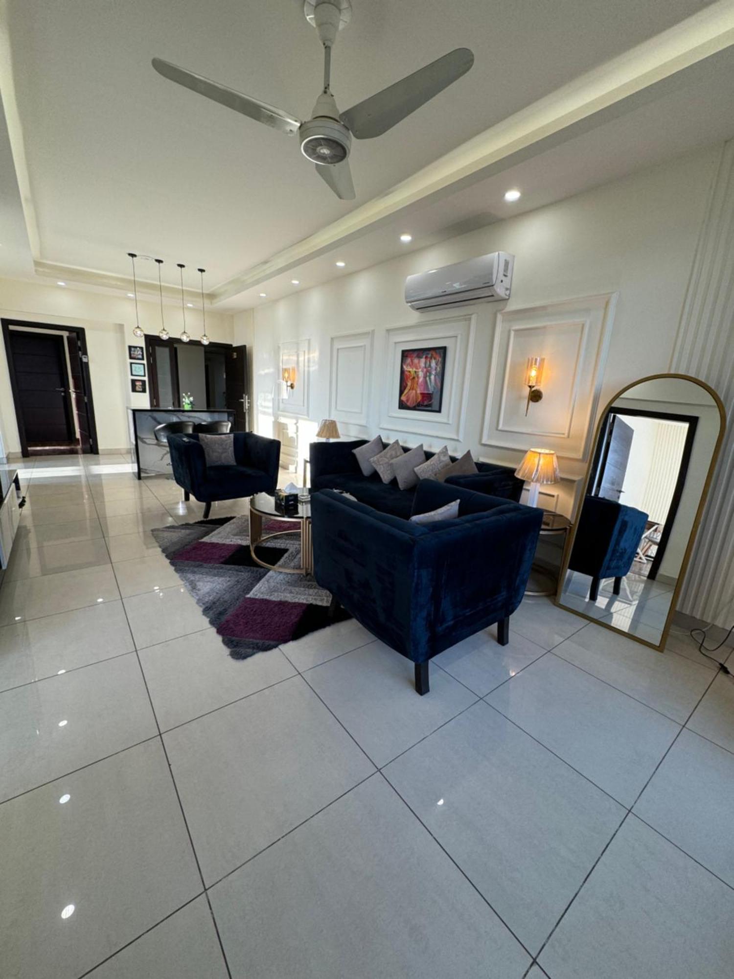 Elysium Tower Service Apt Daire İslamabad Dış mekan fotoğraf